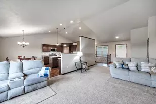 3309 E Aquamarine Ave, Appleton, WI 54913 - Photo 7