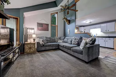 1602 W Paynes Point Road, Neenah, WI 54956 - Photo 9