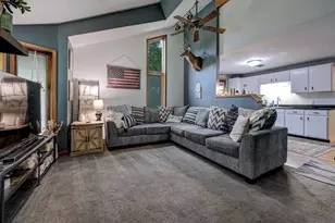 1602 W Paynes Point Rd, Neenah, WI 54956 - Photo 9