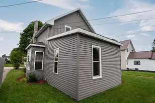 213 S Franklin St, Oconto Falls, WI 54154 - Photo 45