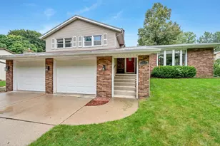 158 Winchester Way, Green Bay, WI 54302 - Photo 1