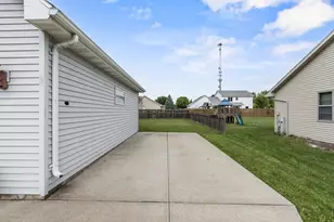 W6832 Basswood Ln, Appleton, WI 54915 - Photo 45