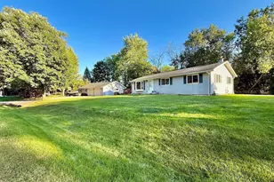 2829 Sheldon Dr, Oshkosh, WI 54942 - Photo 1
