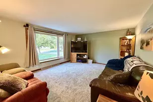 2829 Sheldon Dr, Oshkosh, WI 54942 - Photo 5