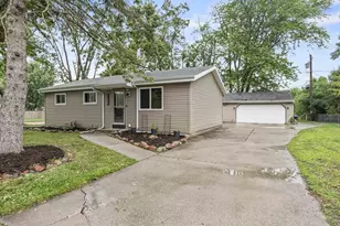 1200 Fieldcrest Dr, Menasha, WI 54952 - Photo 25