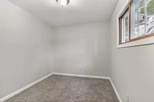 1200 Fieldcrest Dr, Menasha, WI 54952 - Photo 23