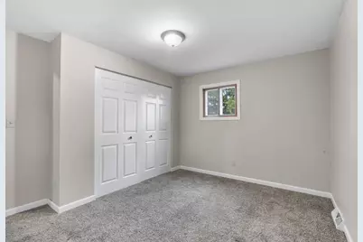 1200 Fieldcrest Drive, Menasha, WI 54952 - Photo 17