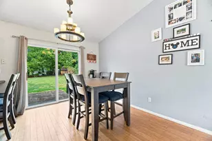 3885 Cobblestone Ct, Oshkosh, WI 54901 - Photo 5
