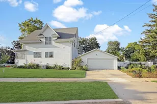 1564 Plummer St, Oshkosh, WI 54902 - Photo 25