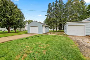 1105 W Grant St, Appleton, WI 54914 - Photo 25