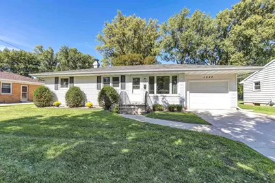 1237 N Locust Street, Green Bay, WI 54303 - Photo 1