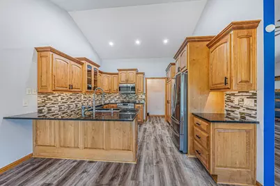 1549 Belle Plane Circle, Green Bay, WI 54313 - Photo 13