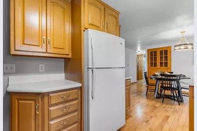 2027 Hillview Drive, Green Bay, WI 54302 - Photo 19