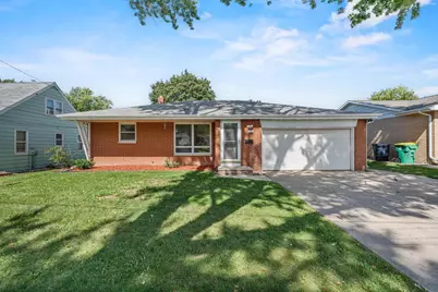 2027 Hillview Drive, Green Bay, WI 54302 - Photo 1