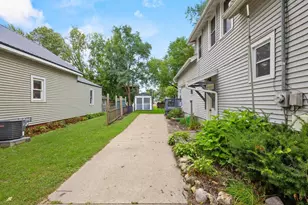 704 E Center St, Shawano, WI 54166 - Photo 5