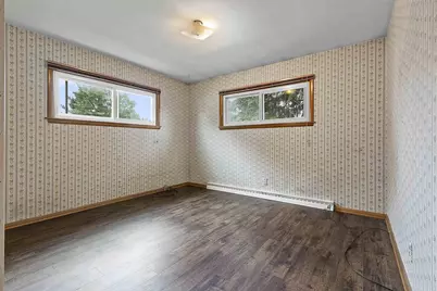 896 W 18th Avenue, Oshkosh, WI 54902 - Photo 13