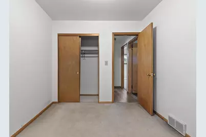 896 W 18th Avenue, Oshkosh, WI 54902 - Photo 21