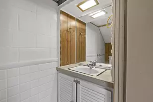 896 W 18th Ave, Oshkosh, WI 54902 - Photo 27