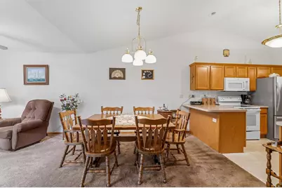 456 Wyldewood Drive #B, Oshkosh, WI 54904 - Photo 7