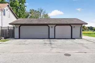 317 S 5th Ave, Winneconne, WI 54986 - Photo 3