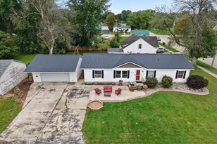 415 W 2nd St, Shawano, WI 54166 - Photo 33