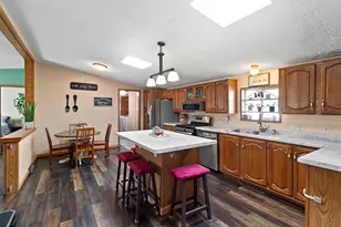 415 W 2nd St, Shawano, WI 54166 - Photo 11