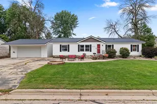 415 W 2nd St, Shawano, WI 54166 - Photo 27