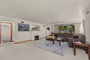 420 Annex Ave, Oshkosh, WI 54901 - Photo 9