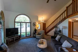 N9674 Golden Way, Appleton, WI 54915 - Photo 5
