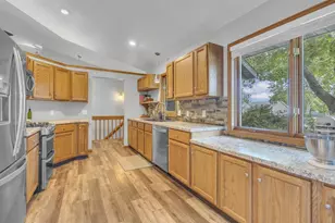 2314 N 36th Pl, Sheboygan, WI 53083 - Photo 9