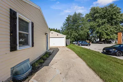 1242 Lore Lane, Green Bay, WI 54303 - Photo 25