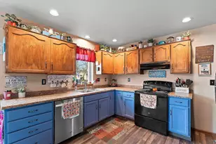 807 Columbus St, Two Rivers, WI 54241 - Photo 17