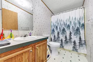271 W Main St, Mishicot, WI 54228 - Photo 15
