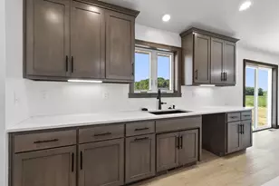 2722 Westline Rd, Suamico, WI 54313 - Photo 15