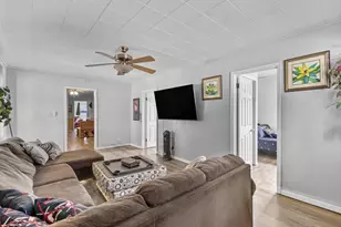 1222 Knapp St, Oshkosh, WI 54902 - Photo 3