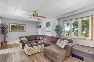 1222 Knapp St, Oshkosh, WI 54902 - Photo 5