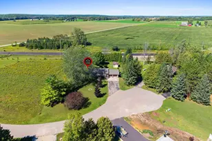 W2450 River Bend Ln, Cecil, WI 54111 - Photo 3