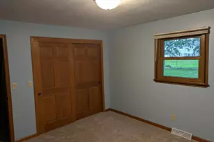 W2226 Hickory Dr, Kaukauna, WI 54130 - Photo 13