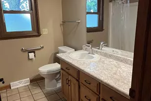 W2226 Hickory Dr, Kaukauna, WI 54130 - Photo 15