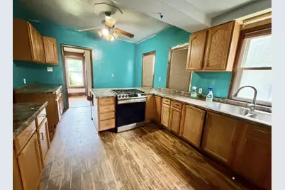 1020 S 32nd Street, Milwaukee, WI 53215 - Photo 11