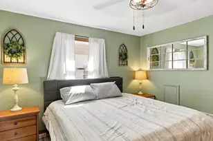 422 E Mission Rd, Green Bay, WI 54301 - Photo 19