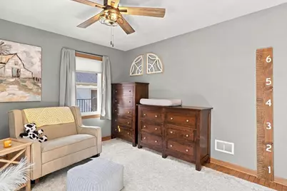 422 E Mission Road, Green Bay, WI 54301 - Photo 25