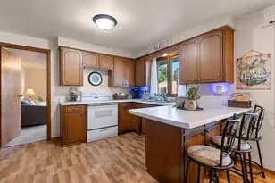 1110 Michaline Dr, Green Bay, WI 54304 - Photo 9