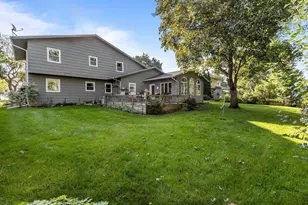 1211 Lynrose Ln, Neenah, WI 54956 - Photo 35
