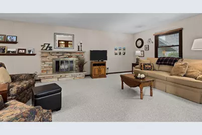 1211 Lynrose Lane, Neenah, WI 54956 - Photo 17