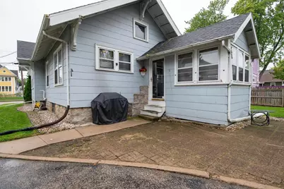 230 E Irving Avenue, Oshkosh, WI 54901 - Photo 21