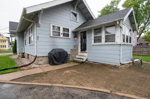 230 E Irving Ave, Oshkosh, WI 54901 - Photo 21