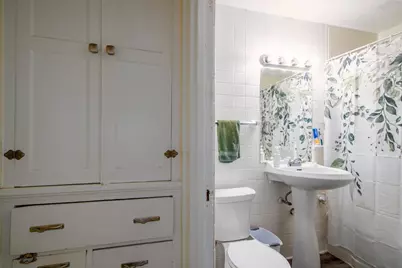 230 E Irving Avenue, Oshkosh, WI 54901 - Photo 19