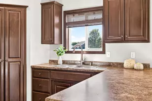 899 Lotus Trail, Menasha, WI 54952 - Photo 9