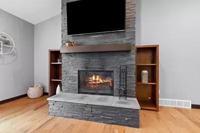 3353 Langdon Street, Green Bay, WI 54311 - Photo 9